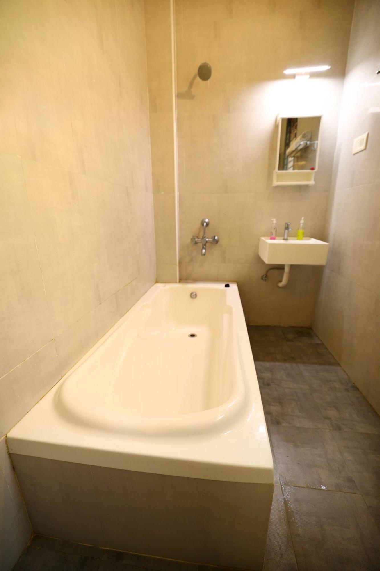 Coco Nest Resort Mahabalipuram Exterior photo